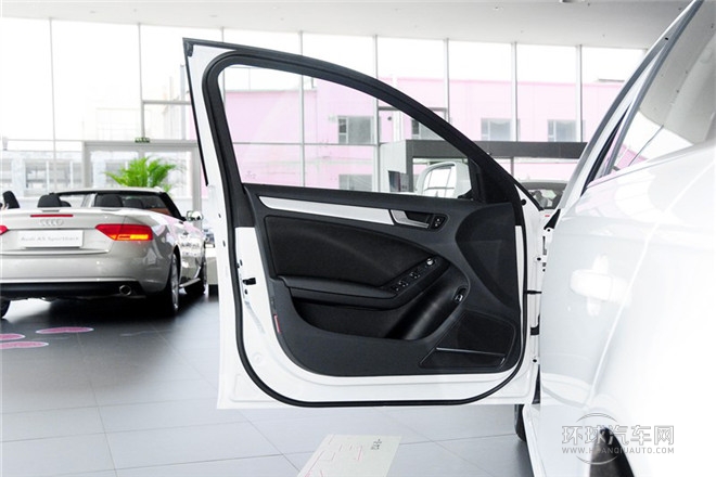2015款 35 TFSI 自動標準型