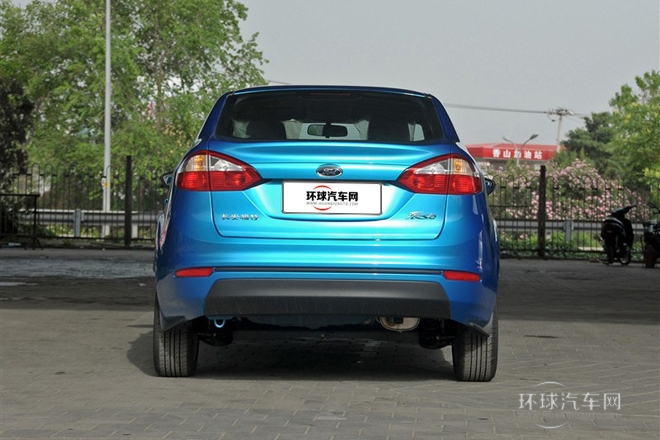 2013款 三廂 1.5L 自動(dòng)時(shí)尚型