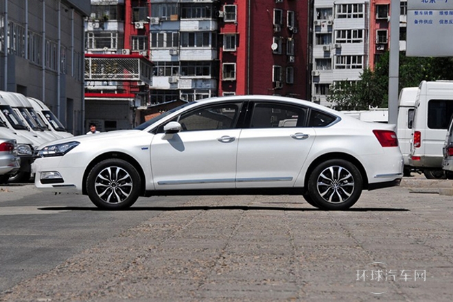 2014款 1.6T 自動(dòng)尊貴型