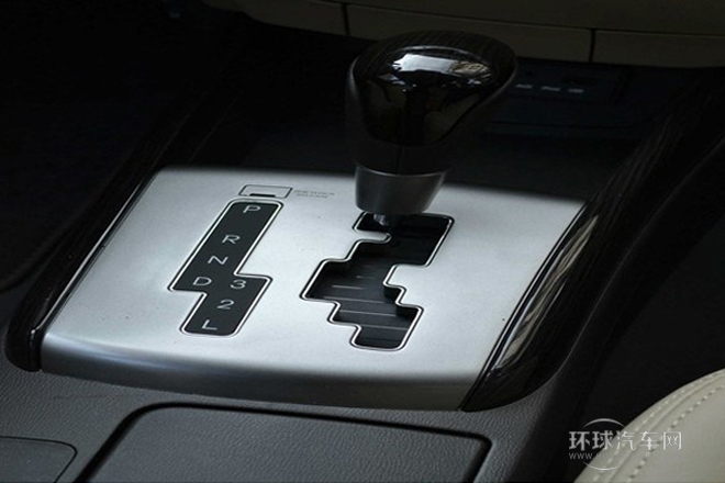 2011款 1.6L 自動(dòng)舒適型