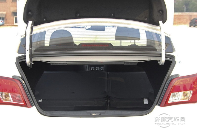 2014款 1.5L 手動(dòng)尊享型