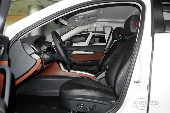 2014款 1.8T 自動(dòng)豪華型