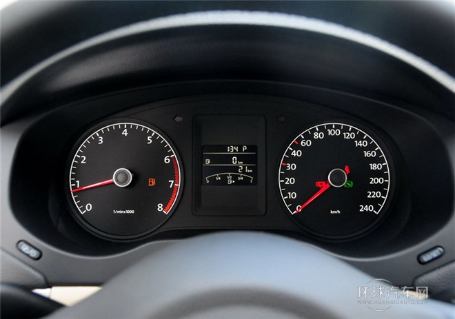 2015款 1.6L 自動領先型