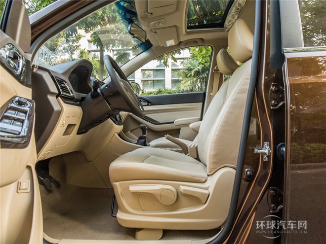 2015款 1.8L 手動豪華導(dǎo)航ESP版 7座