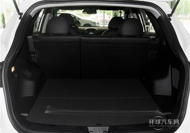 2015款 2.4L 自動(dòng)兩驅(qū)領(lǐng)先型 國(guó)IV