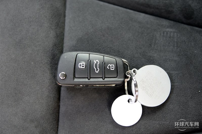 2015款 Sportback e-tron 運(yùn)動型