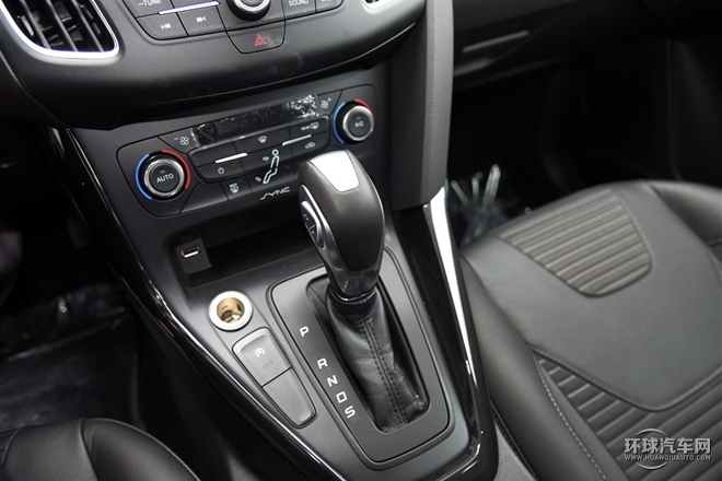 2015款 三廂 1.6L 自動(dòng)舒適型