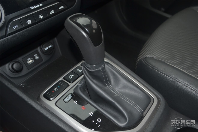2015款 1.6L 自動兩驅尊貴型DLX