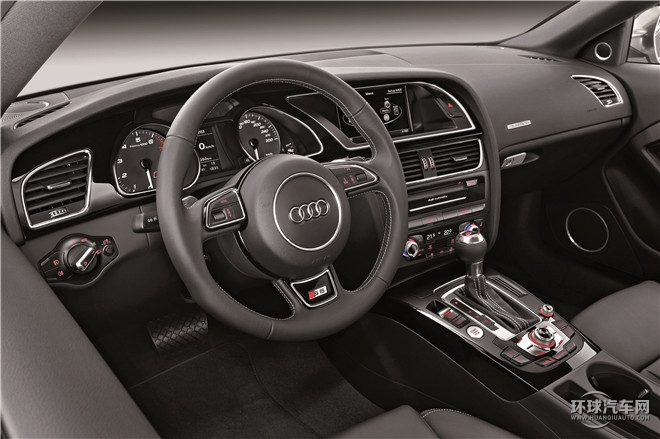 2016款 Cabriolet 45 TFSI 進取型
