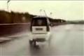 實拍時速112公里精靈smart車公路碰撞
